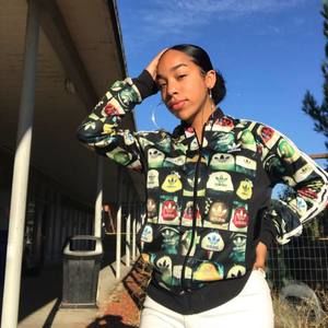 Meet your Posher, Taniah